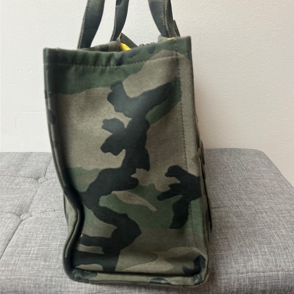 Marc Jacob’s Camo Large Tote Bag - Picture 6 of 11